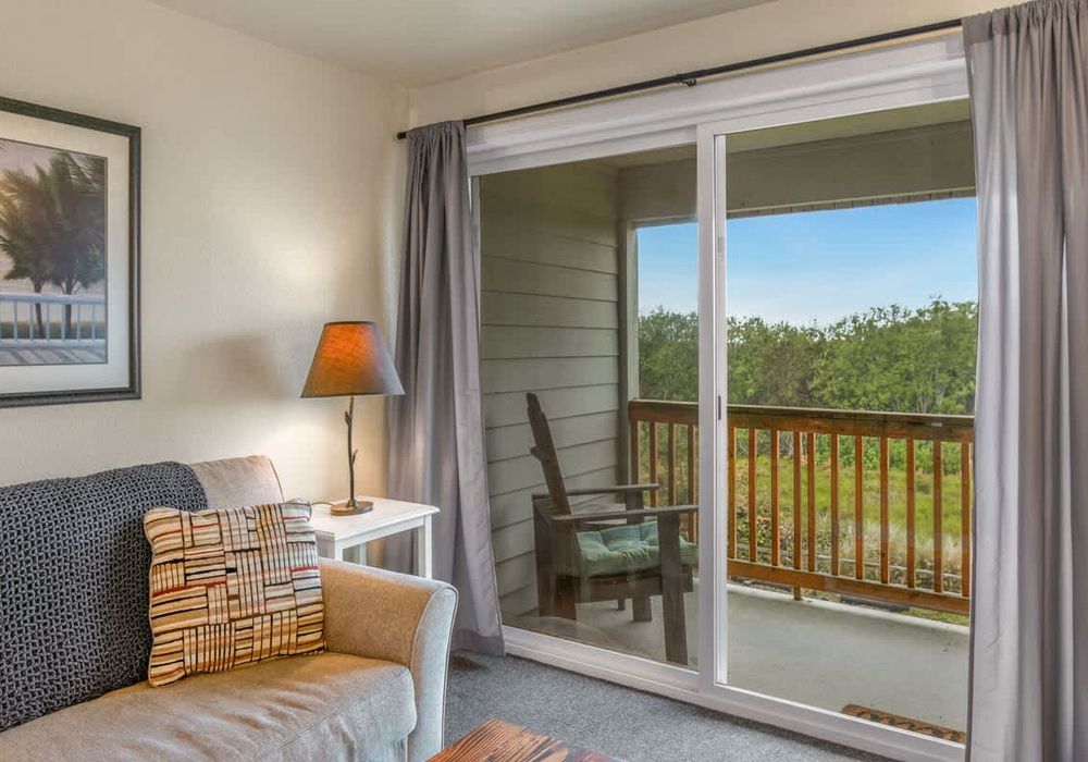 b538e19d 062a 44 mzCFJ homerunner