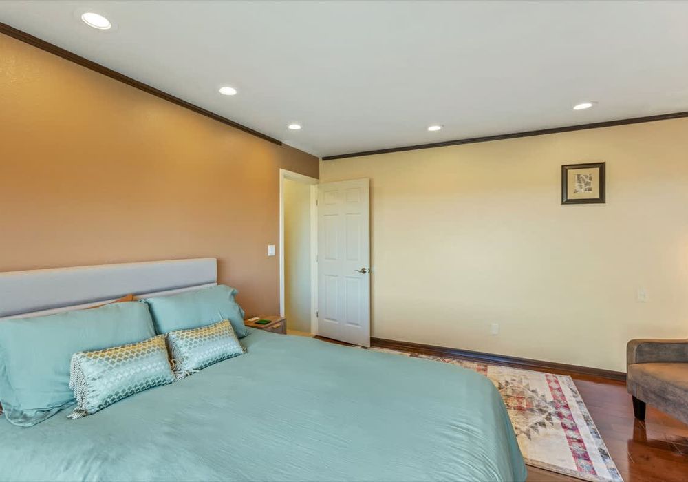 76fbb7fc 5046 4a pCaj3 homerunner