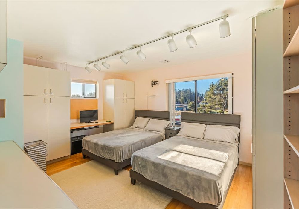 bb6e05a0 6d44 47 I3Zhs homerunner