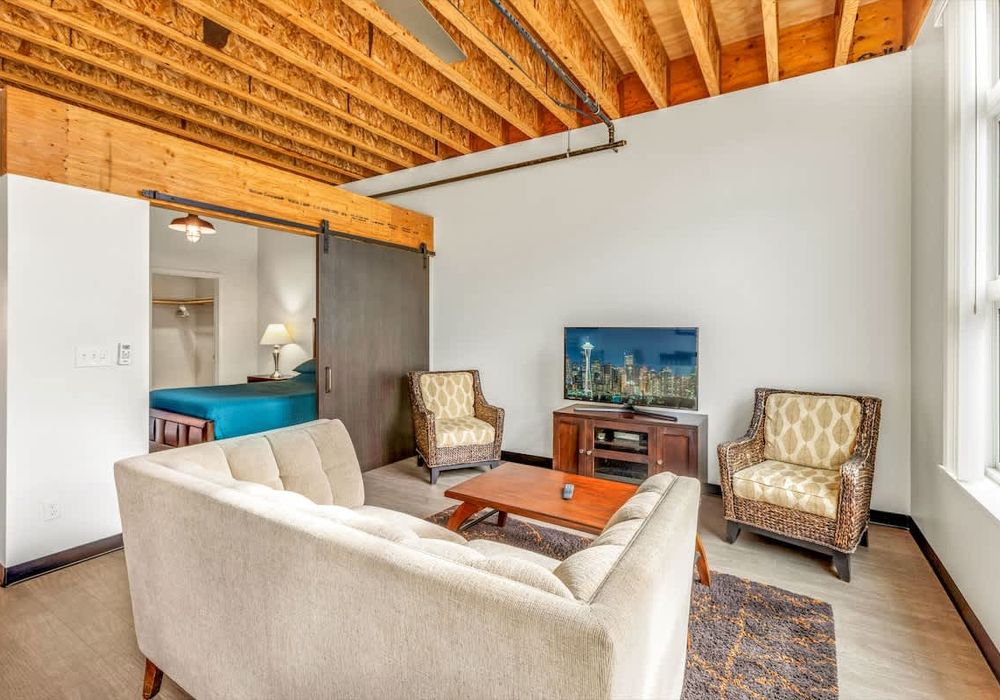 a40ddd27 50f2 42 JyXGy homerunner