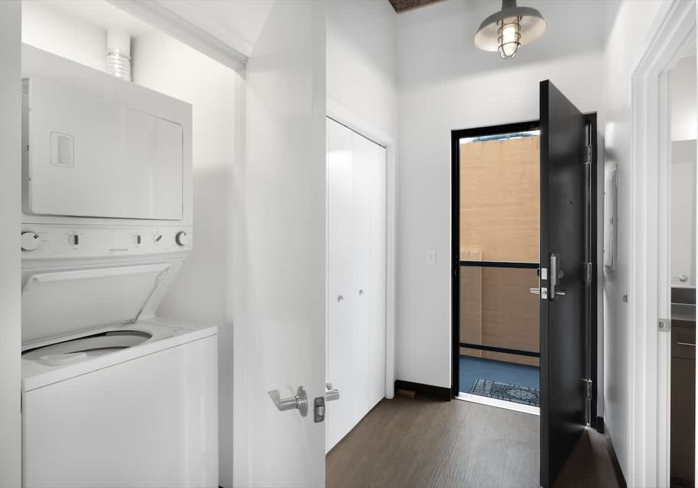 b90ea4a5 2311 4a 8ge4y homerunner