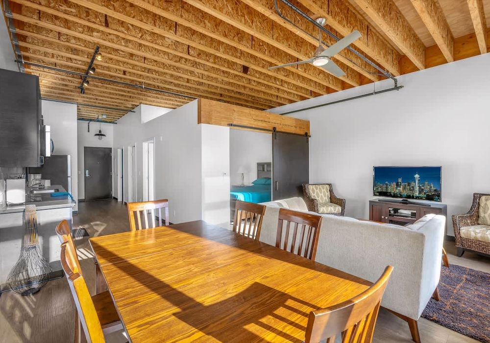 c3bf66a7 4e4c 4f 7zOch homerunner