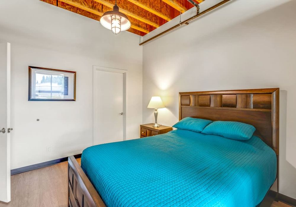 ec0bc573 2c3e 47 N7NI3 homerunner