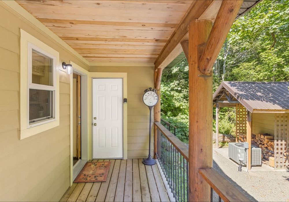 f0b43a12 6c44 4d 5d9xD homerunner