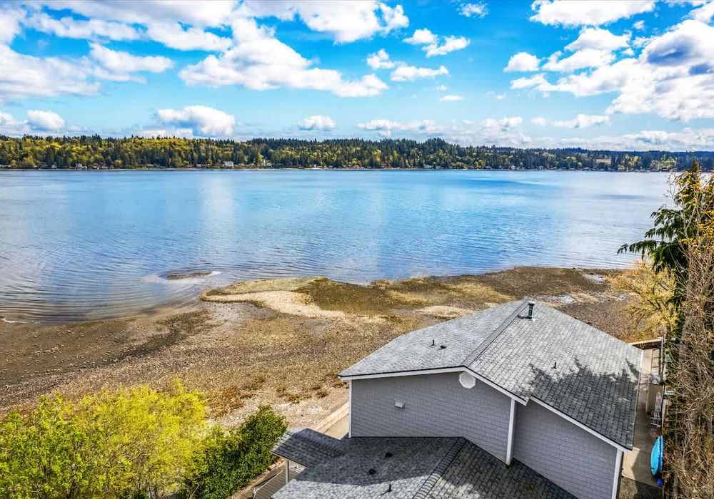 4c763b8d 1776 4d dyWHm homerunner