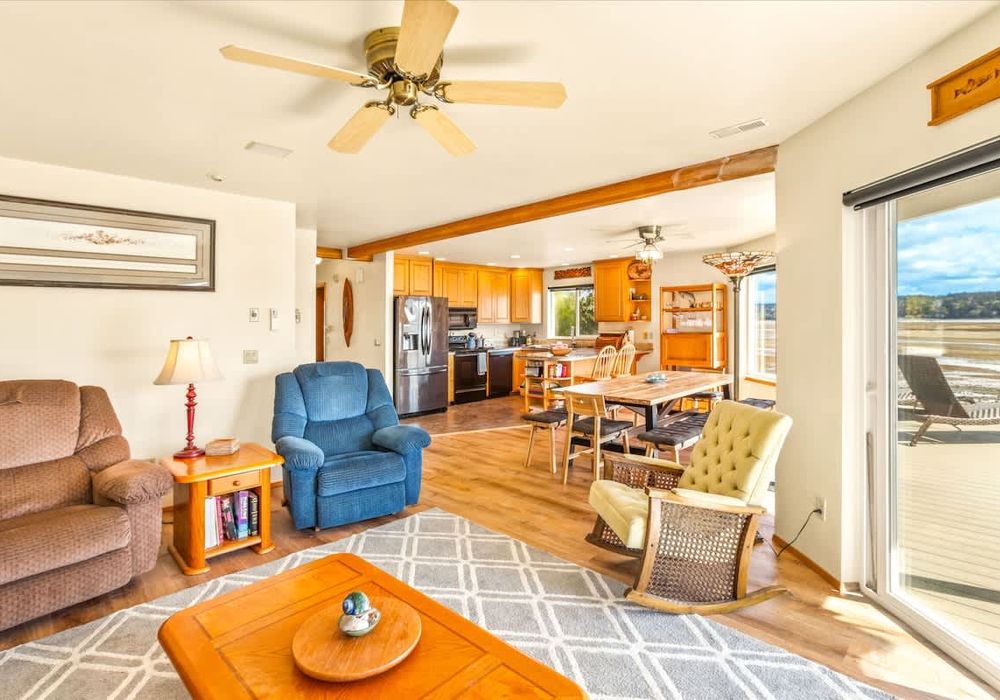 b3f49808 676d 41 T89fV homerunner