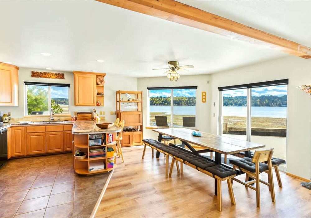 db8eff80 5f2e 48 gcaUv homerunner