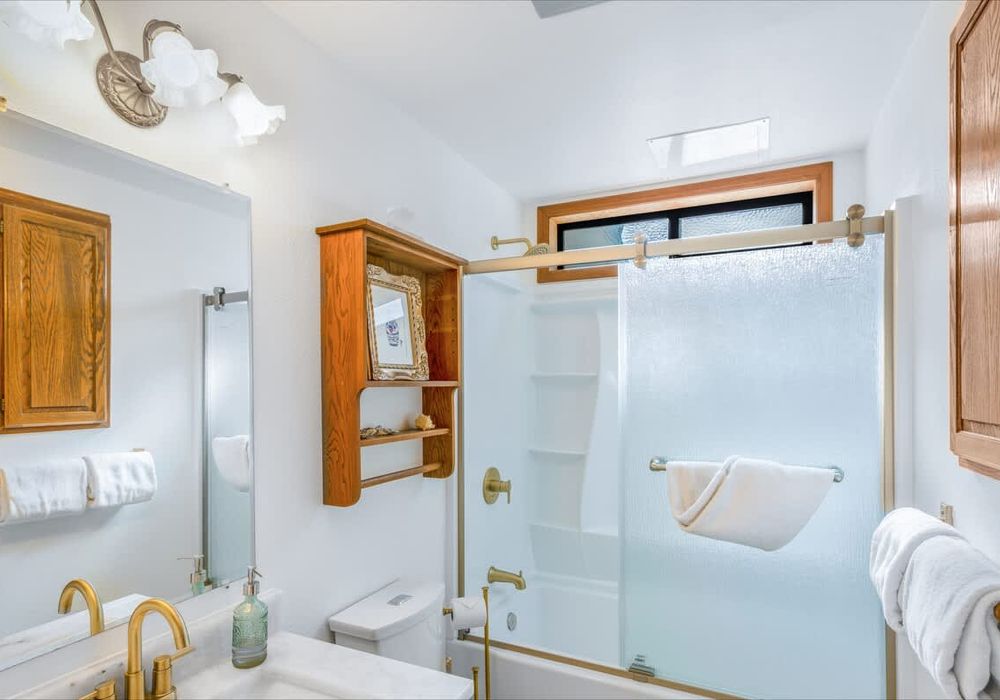 05e4b11f ea8a 46 8hCOC homerunner