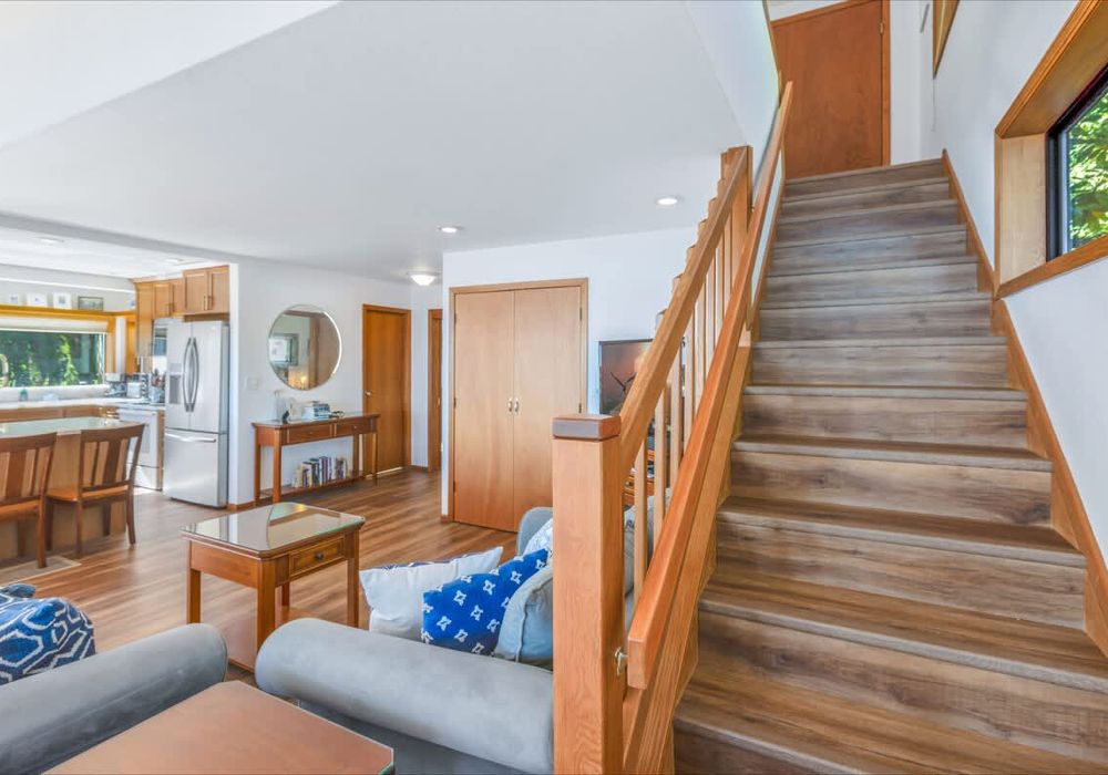 24b75b98 81c4 4d sOHO homerunner