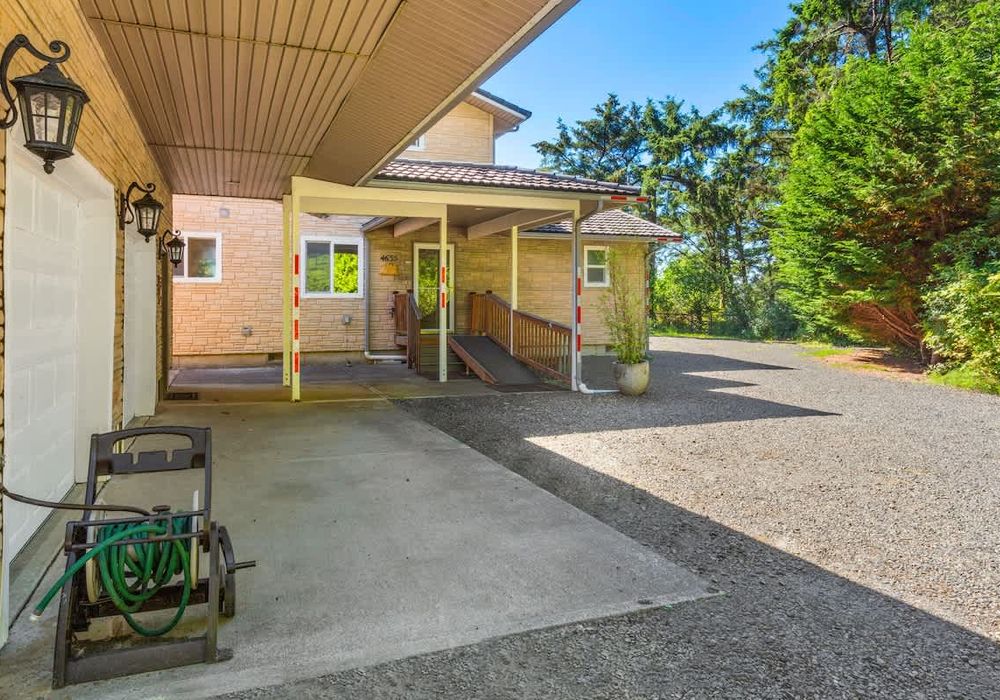 16204ec6 bd7f 41 Zpon0 homerunner