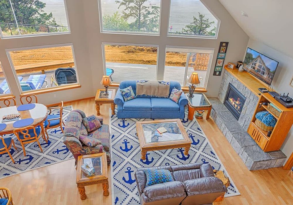 59c139be 23f9 44 bEJvf homerunner