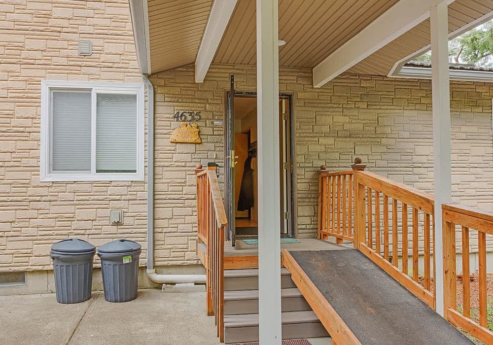 f18eccc7 a46c 46 S jUt homerunner