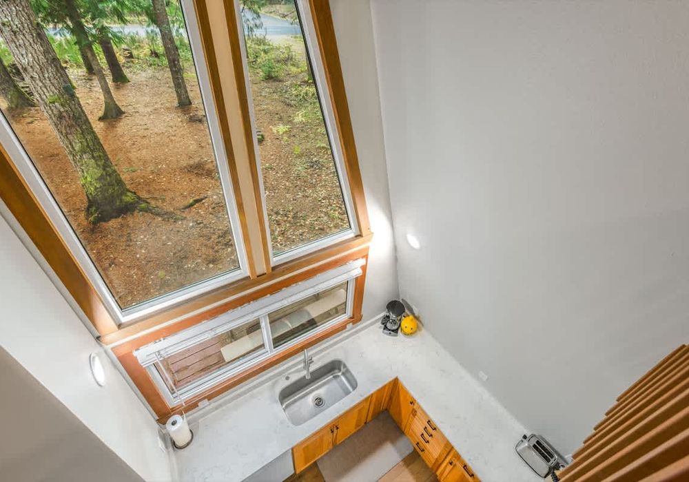 9eb55a71 f601 42 85Uz9 homerunner