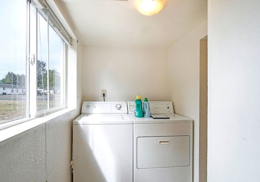 631faa06 8257 47 iyYxG homerunner