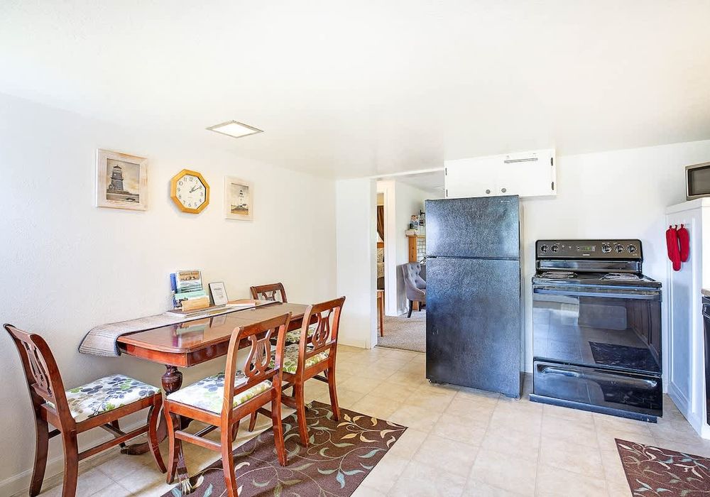 823c9d02 066a 43 RdSHF homerunner