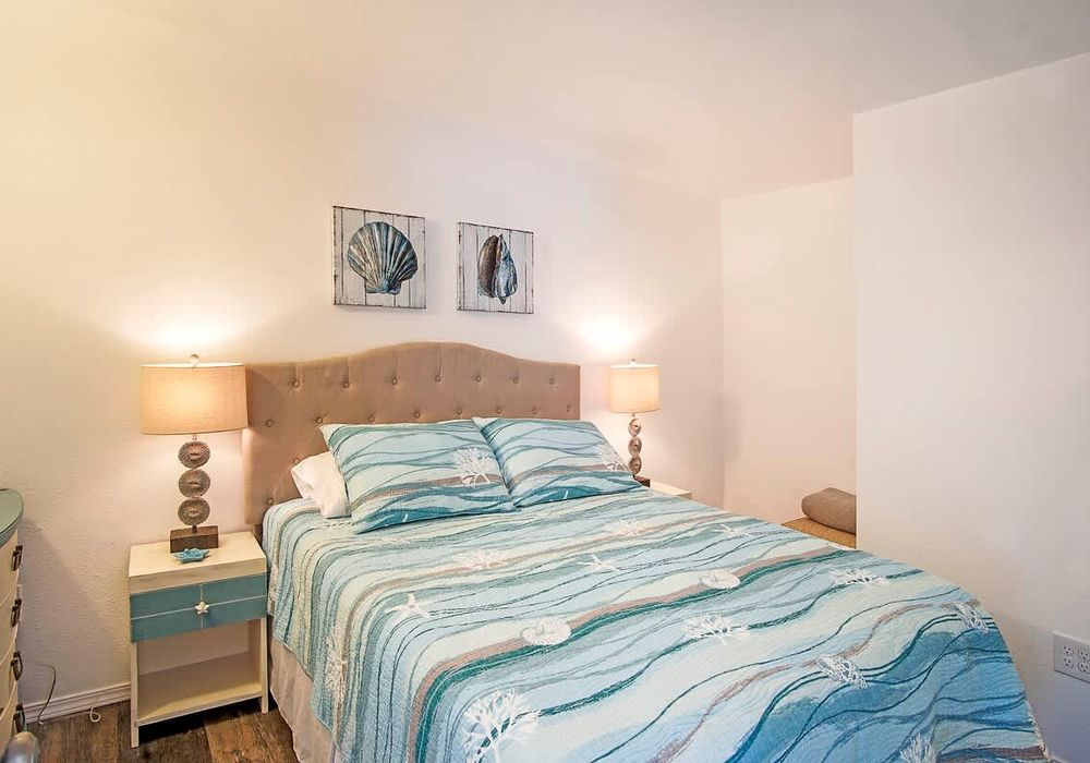 b7c0b67f 8e26 41 LvQSo homerunner