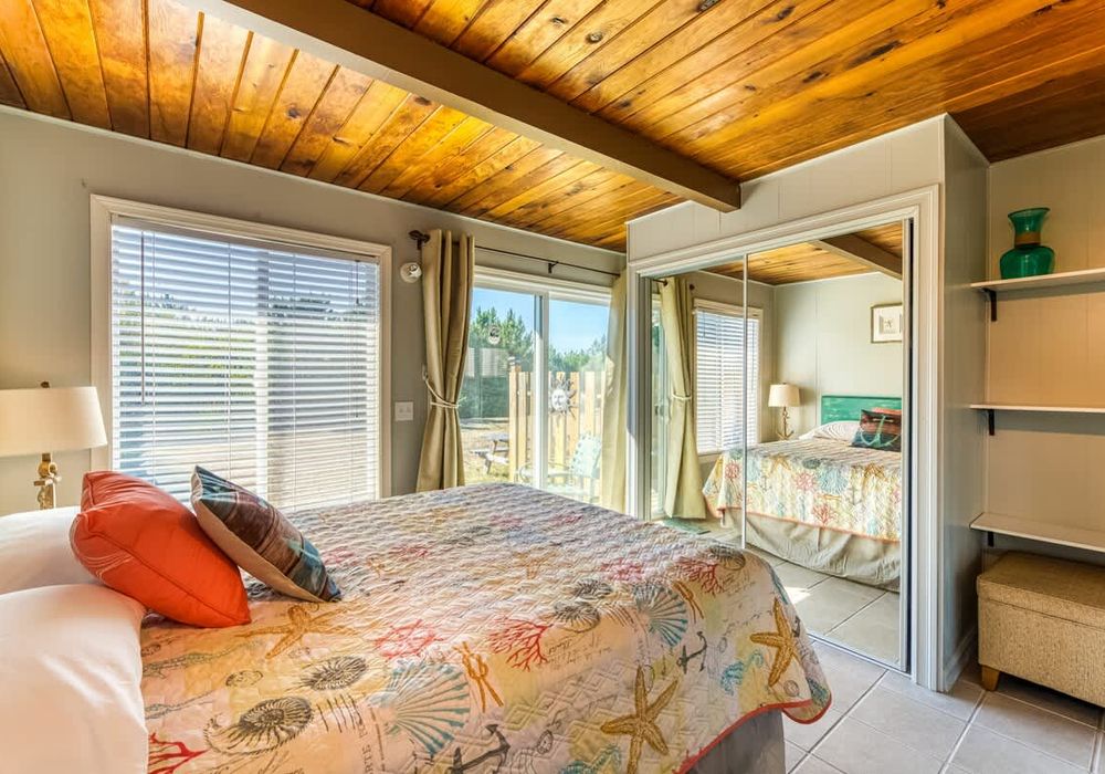 2d39cdd3 0983 44 d9R1u homerunner