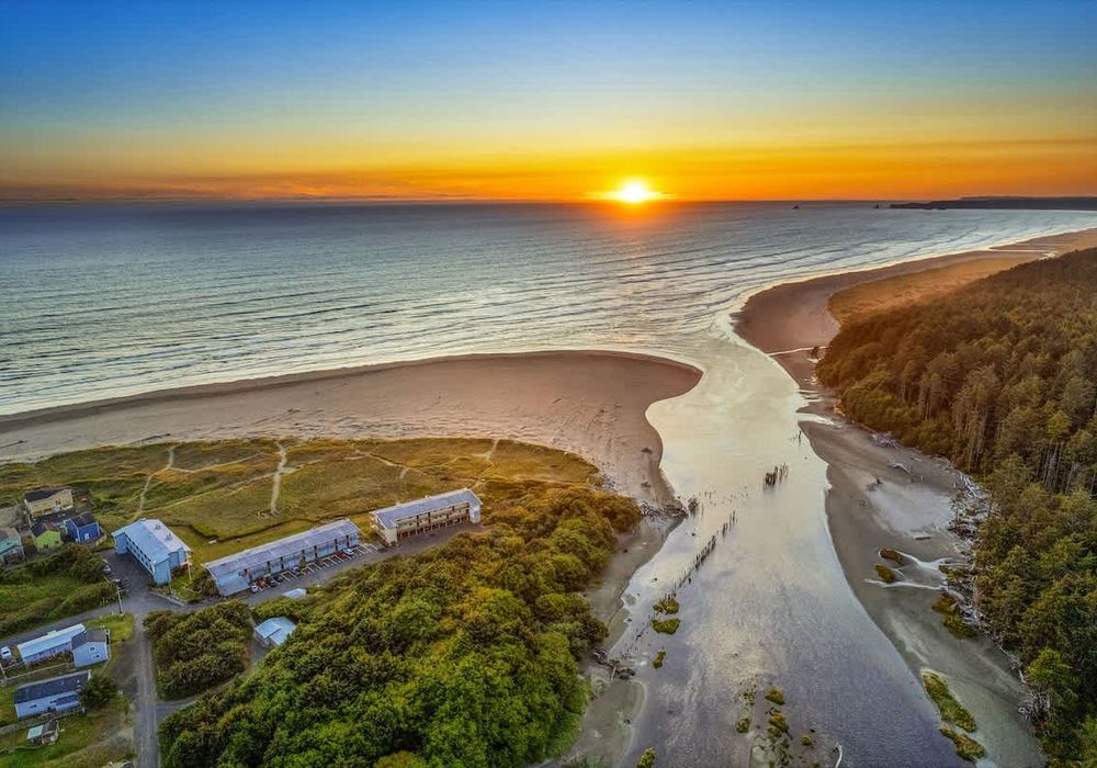 979dfe8d 12a5 4c C0uFE homerunner