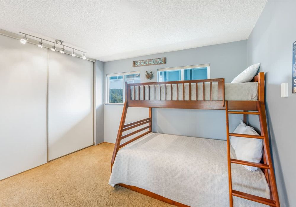 ee9356b2 db99 4e tGTBu homerunner