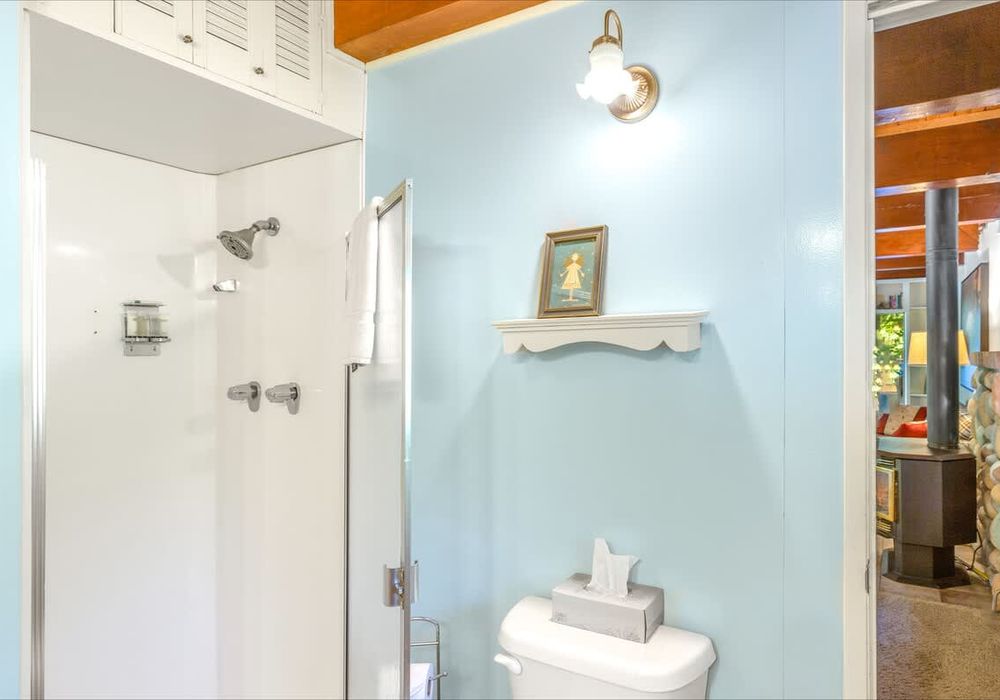 1aedda7f 4d45 4e cAoXO homerunner