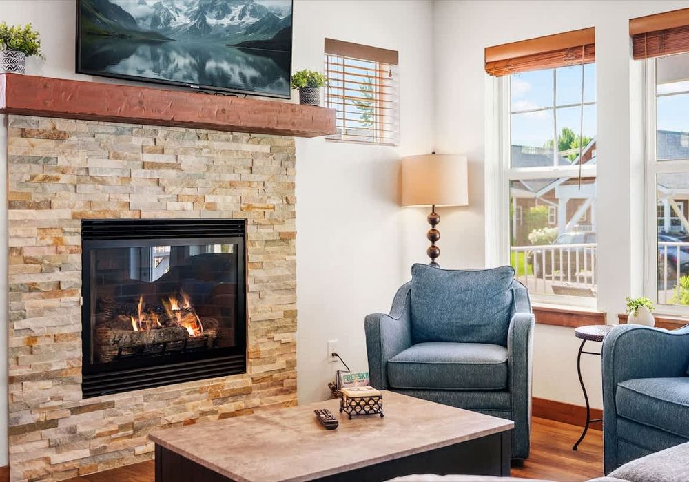 720c62c3 7e0d 44 vL3wJ homerunner