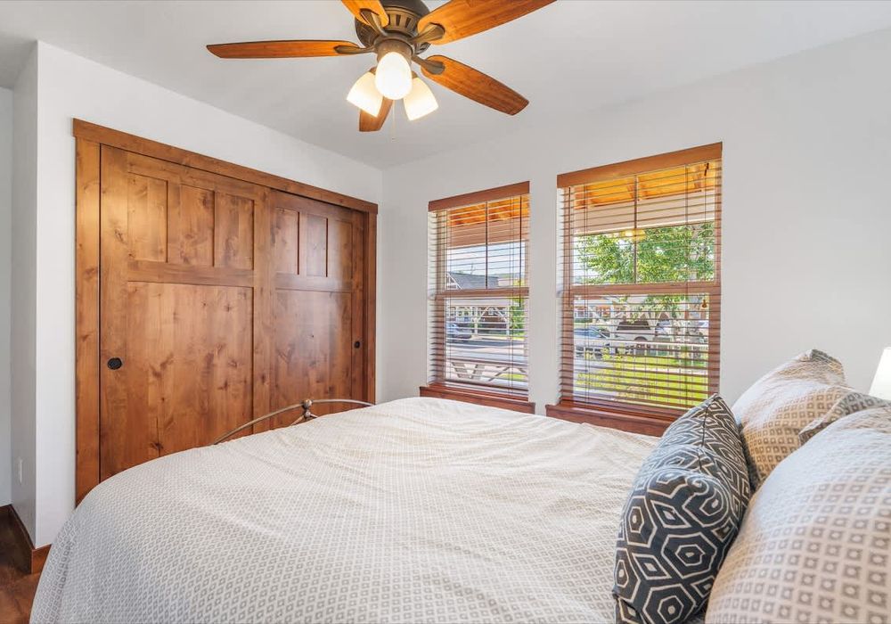 a5e35a7d cc94 40 22rrR homerunner