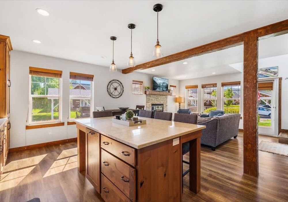 bf9731f8 87c7 4c a8pLC homerunner