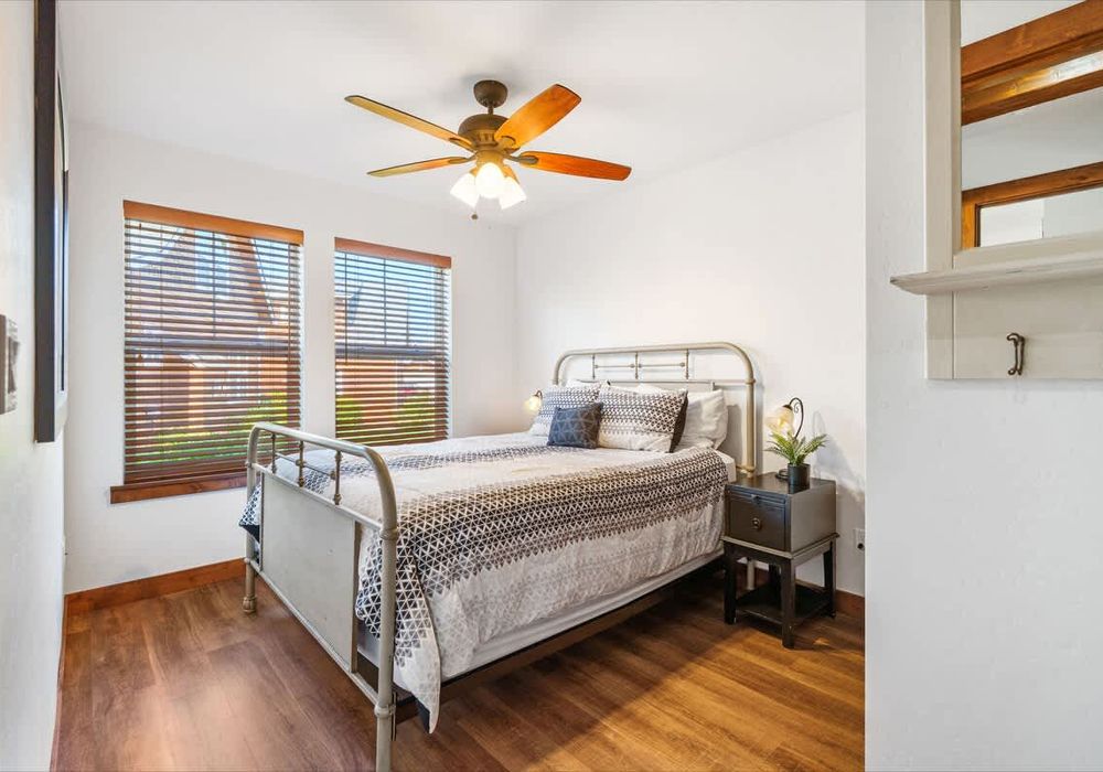 ffd46c0b 4b7a 45 a9T9U homerunner