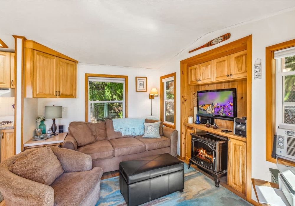 b981d268 49e5 42 Dysp7 homerunner