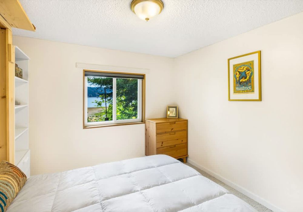 1e4f6115 9a44 43 iyEp0 homerunner