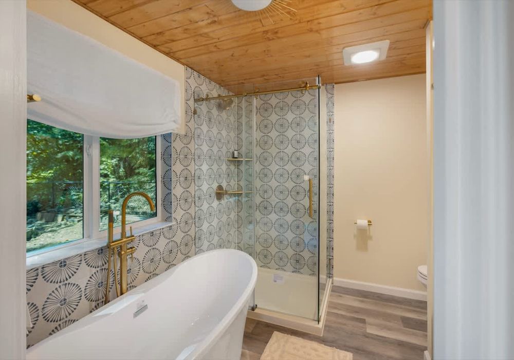 af3f3e70 22f0 46 YacjB homerunner