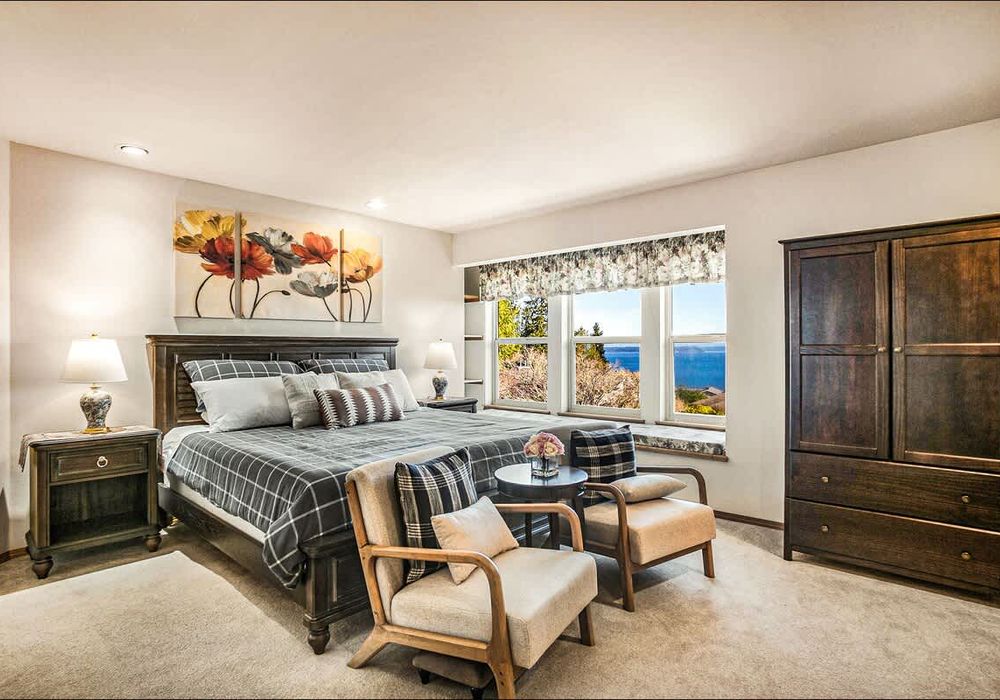 cd03debe 61ef 49 z0Ldf homerunner