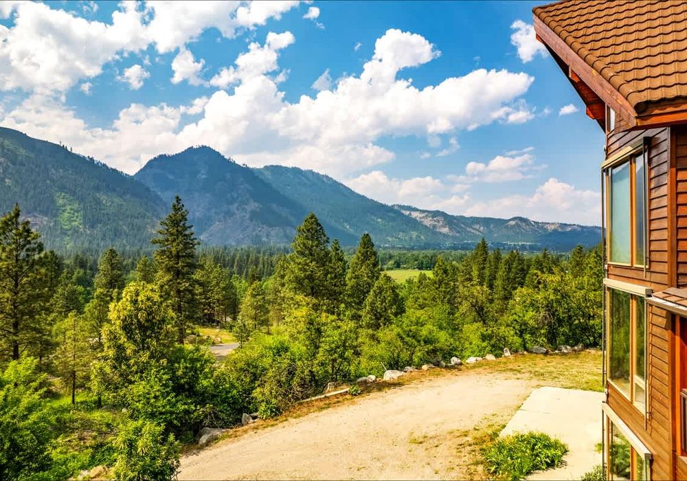 cabcd9cb 41f4 46 cFinx homerunner