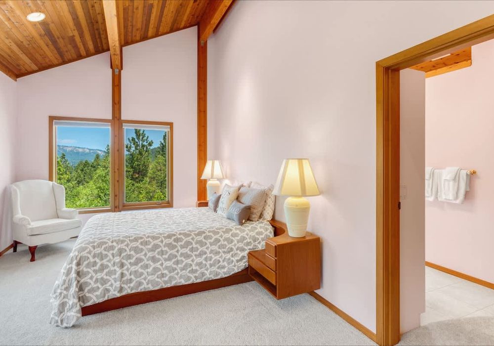 f9cae965 0442 4b VzG0g homerunner