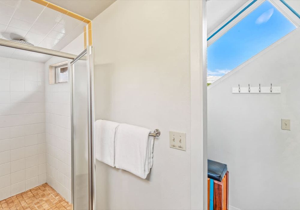 6cb8685a 672e 4f HMhfq homerunner