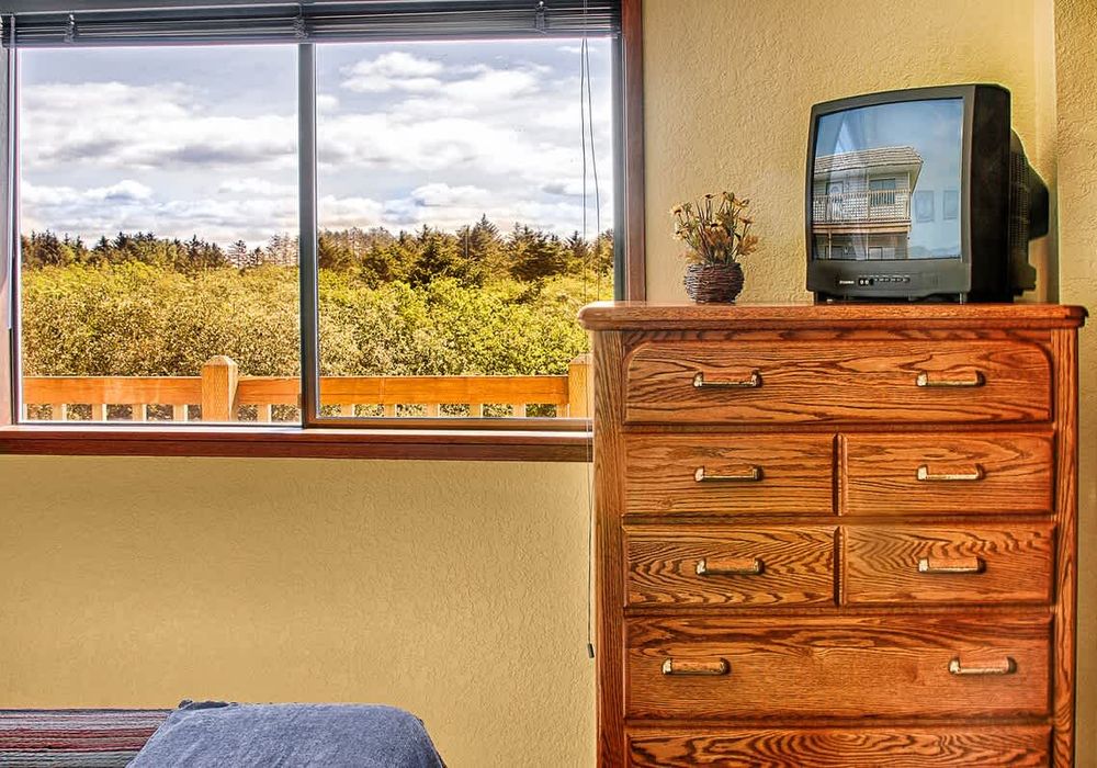 373463e7 16a4 44 QvDC5 homerunner