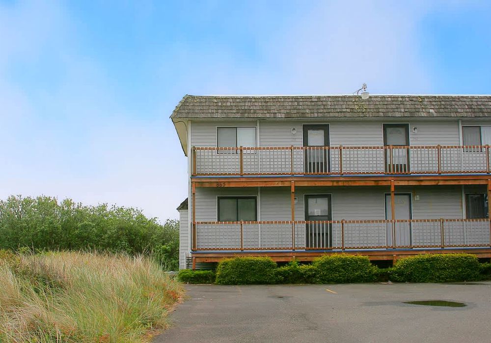 81a982bf 38fe 4c eBOJn homerunner