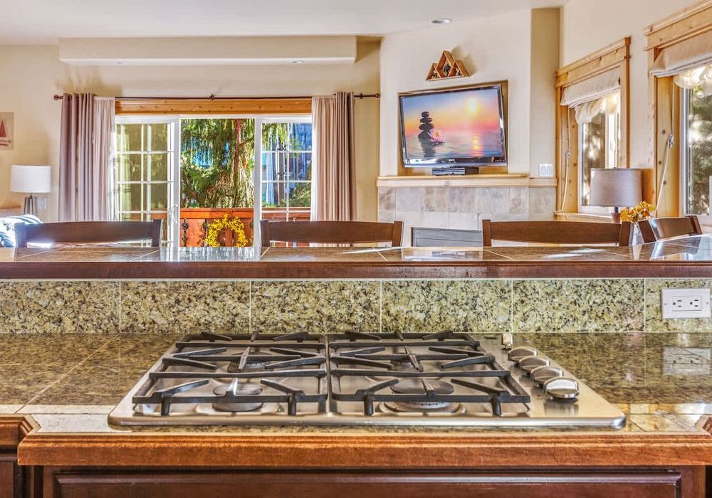 48b2f581 1bd1 49 ZagjB homerunner