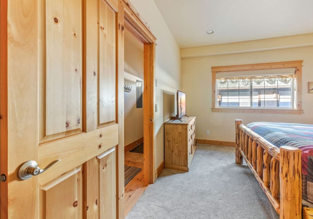 8311b005 2f1d 4d 0J nD homerunner