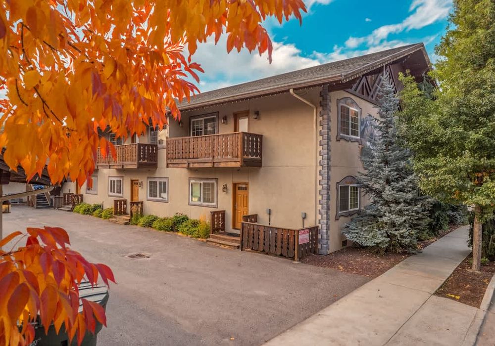 8c63d039 d2d3 4c DzHbp homerunner