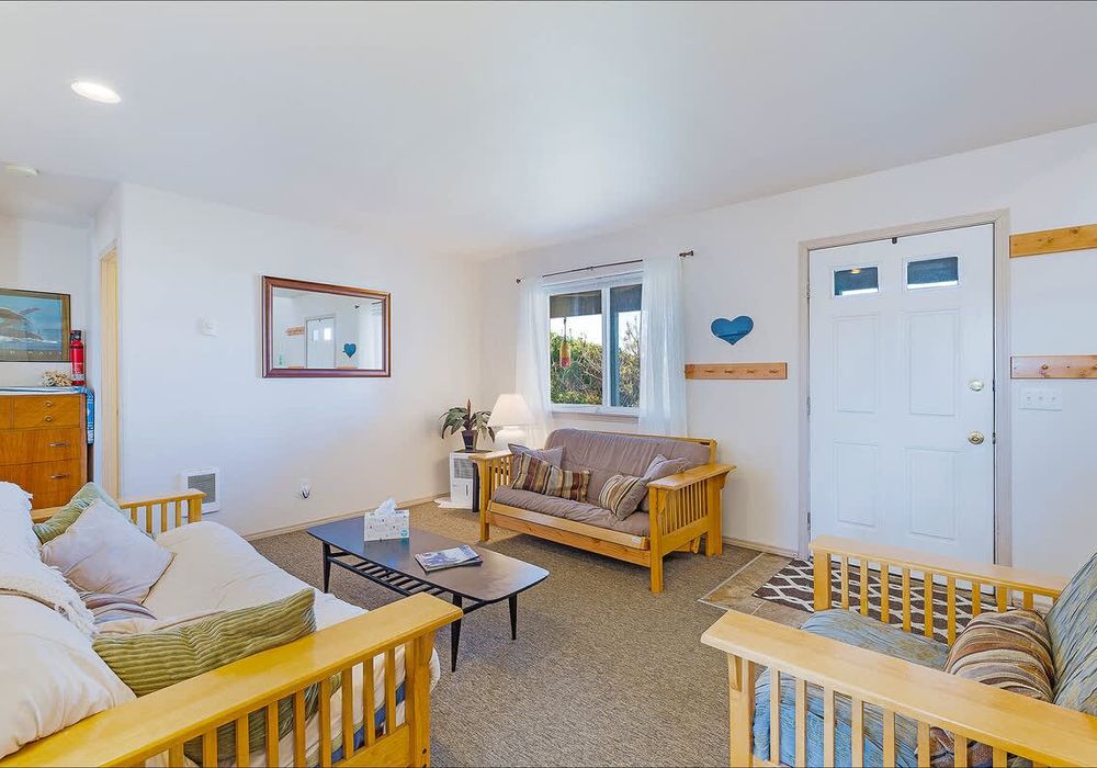 7dc48baa 6323 4a bzHVo homerunner