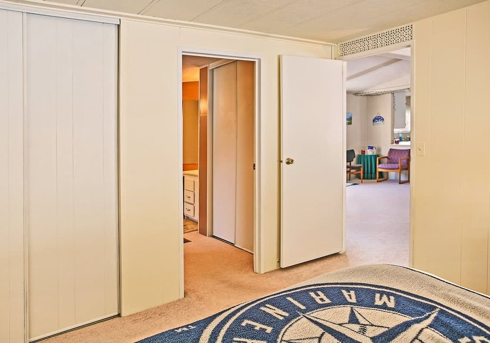 b332eb40 744a 44 6U05F homerunner