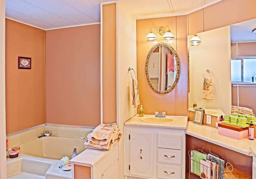 f2ac4a07 e747 46 WC4jr homerunner