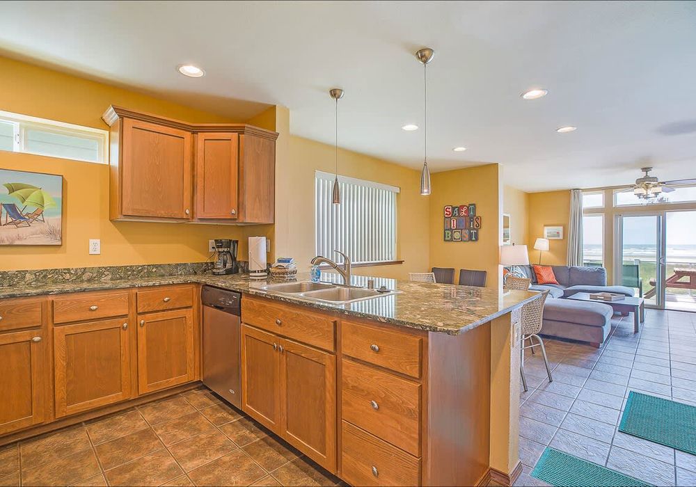 3259d366 85d8 4f Vf6RN homerunner