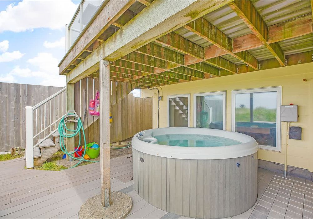 9989f6e9 23d7 4d YZ691 homerunner