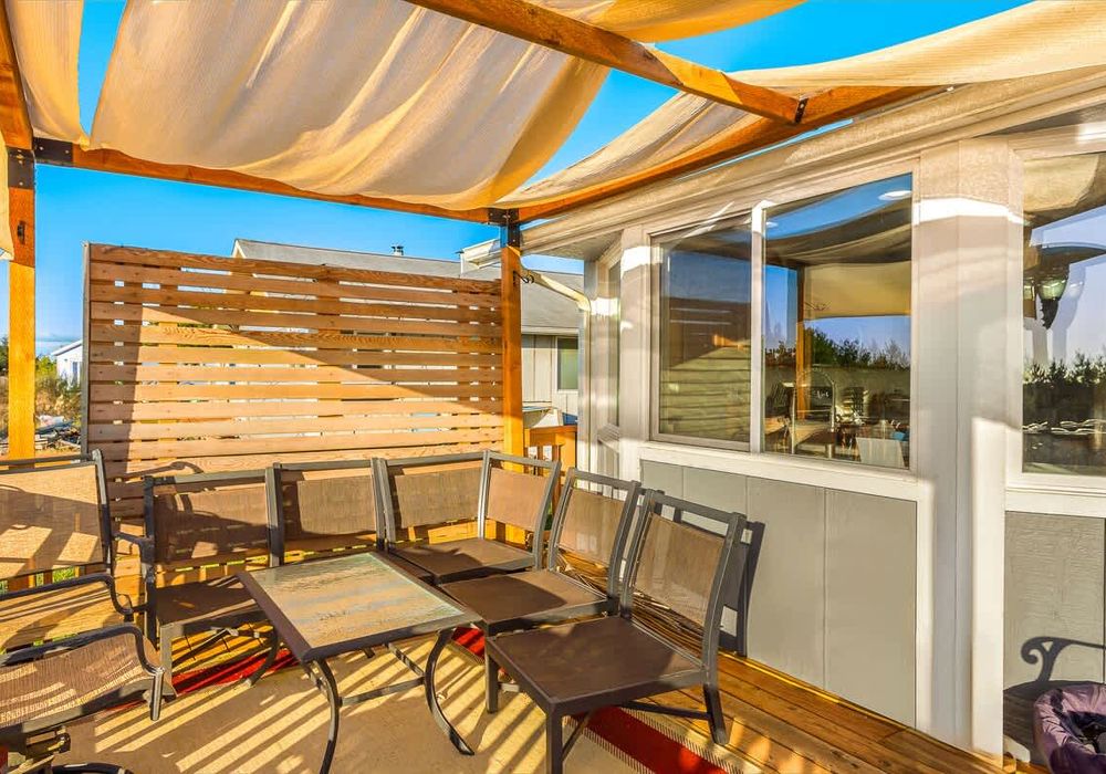 914687a3 e19f 4e J4Vp1 homerunner