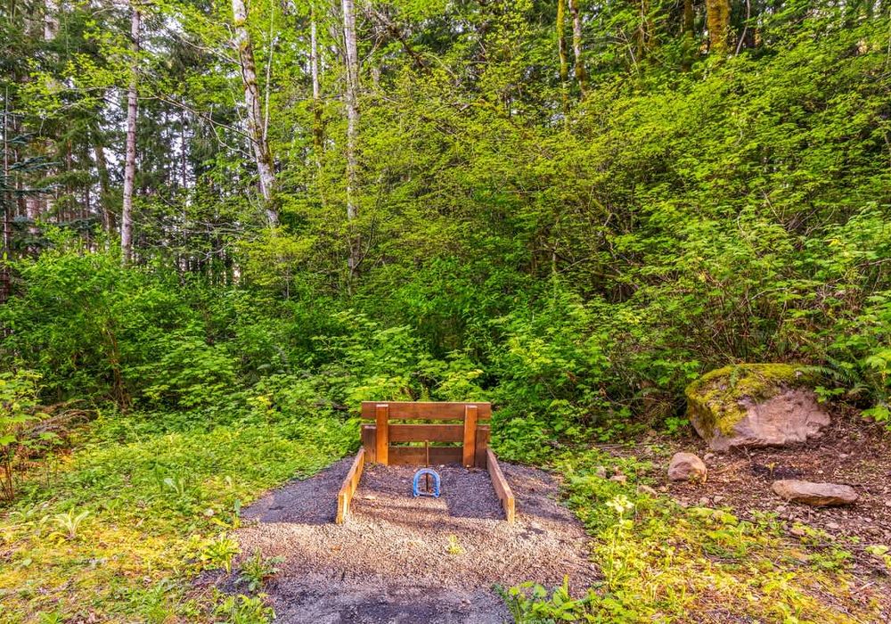 83b2dde8 5bc5 40 ETt1t homerunner