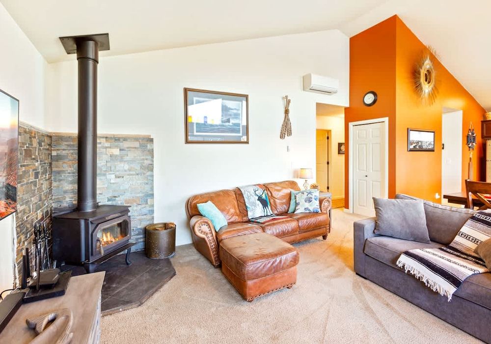 c318ad96 f62e 4f F3De homerunner