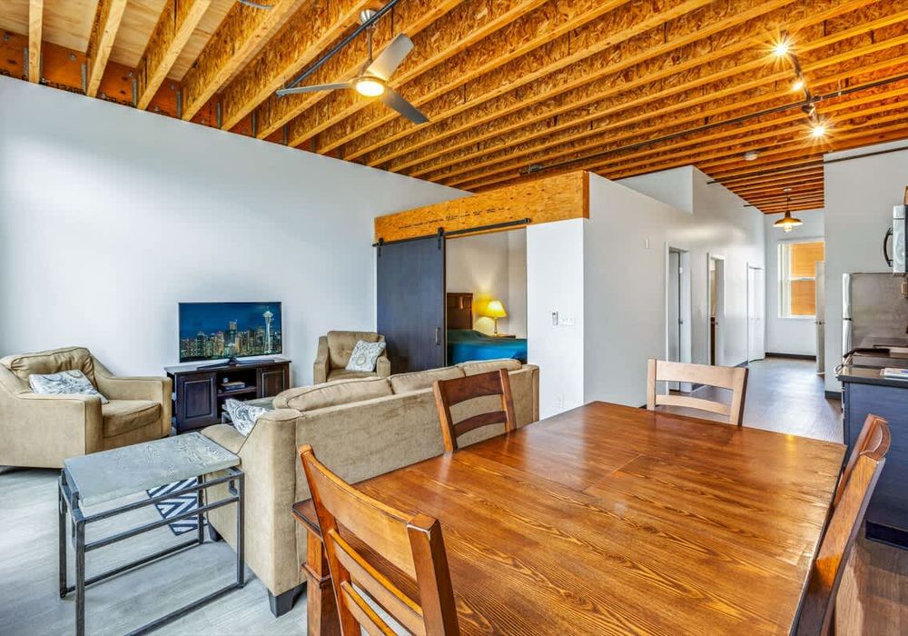 05deac86 e7c4 4b z9feG homerunner