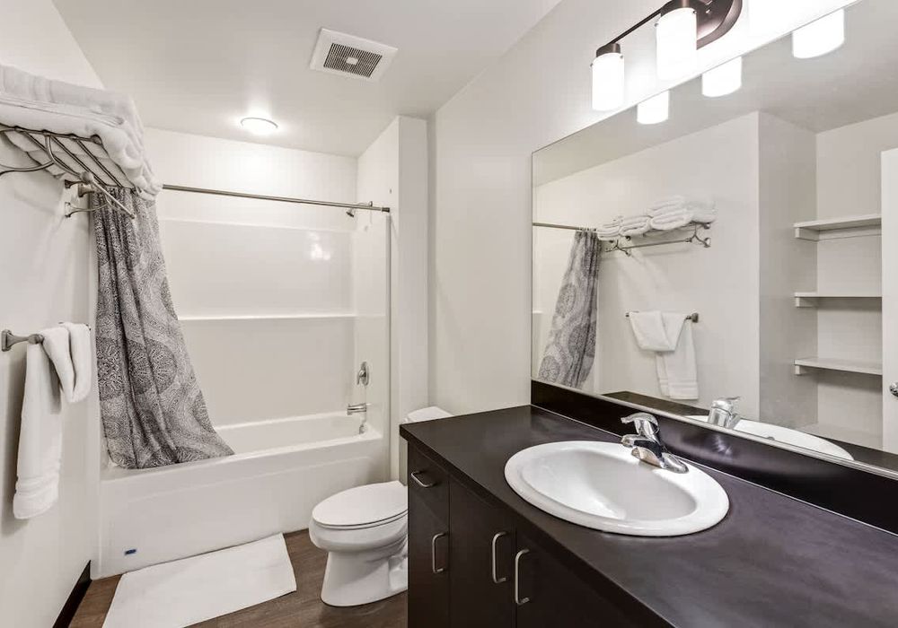 5221b5c6 b266 4e 6n0F5 homerunner